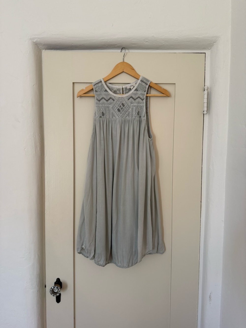 Wilfred Sea Foam Green Embroidered Sleeveless Dress